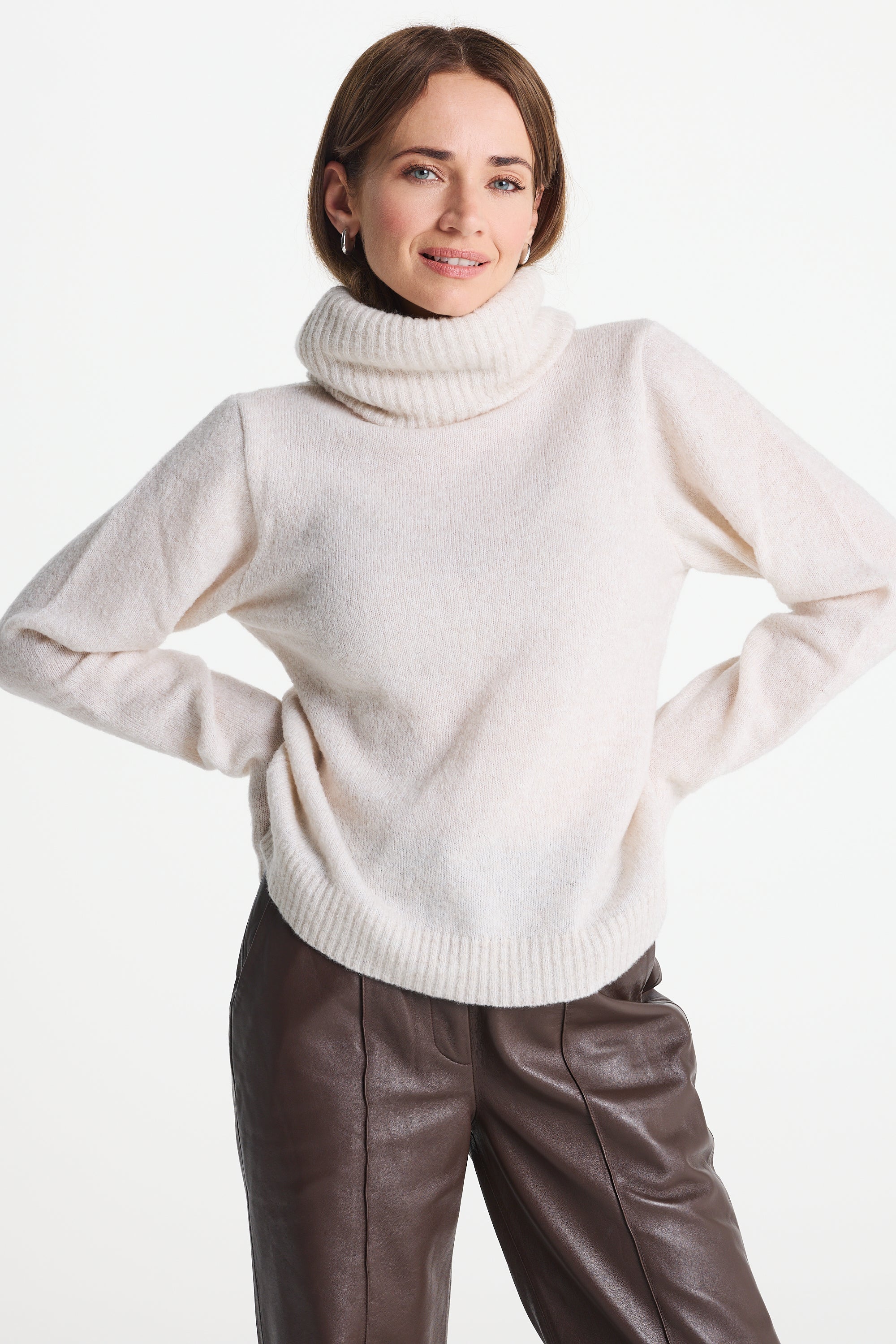 Sweter AURELIA jasnobeżowy