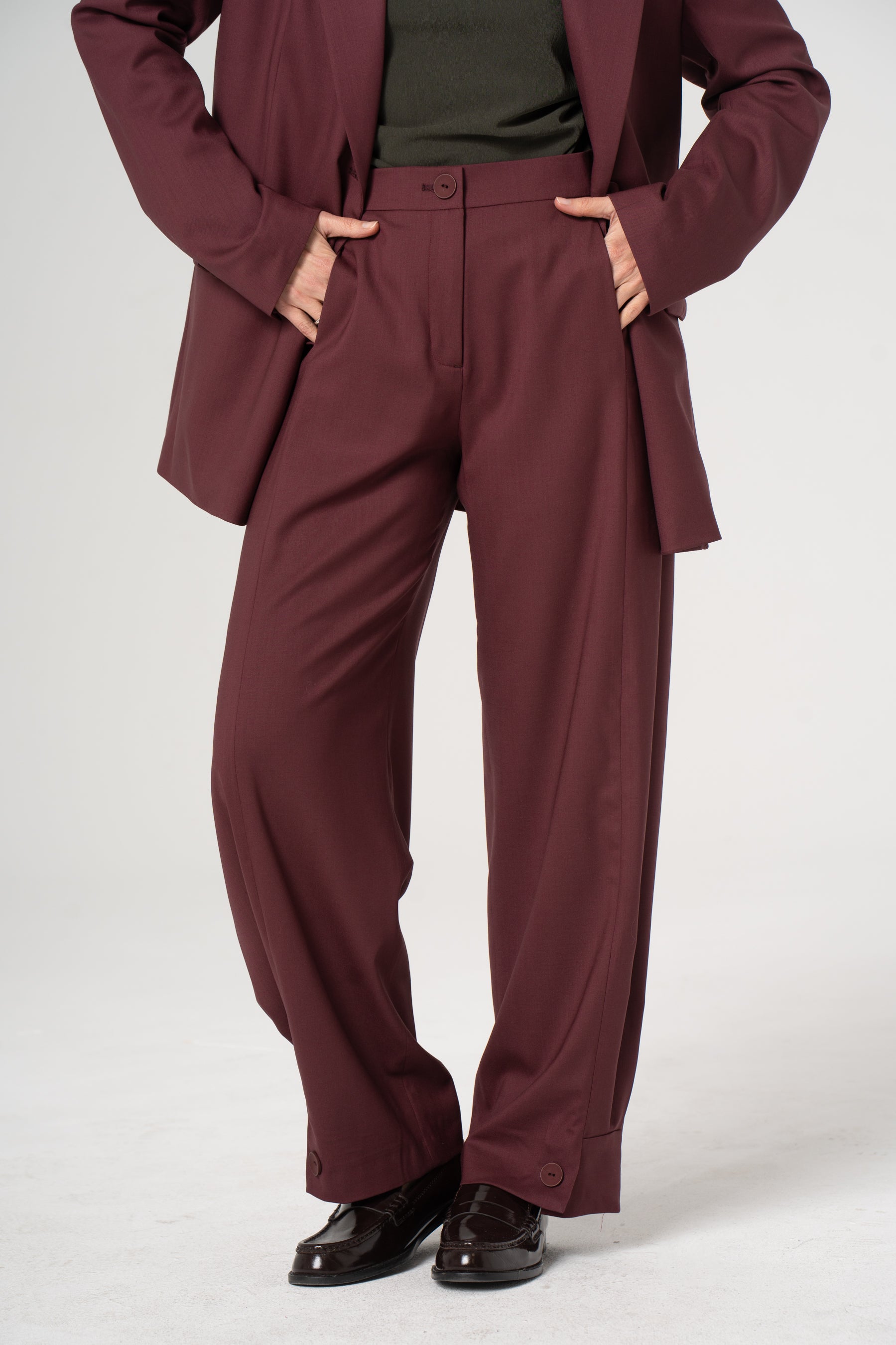 Spodnie wełniane ROMA bordowe