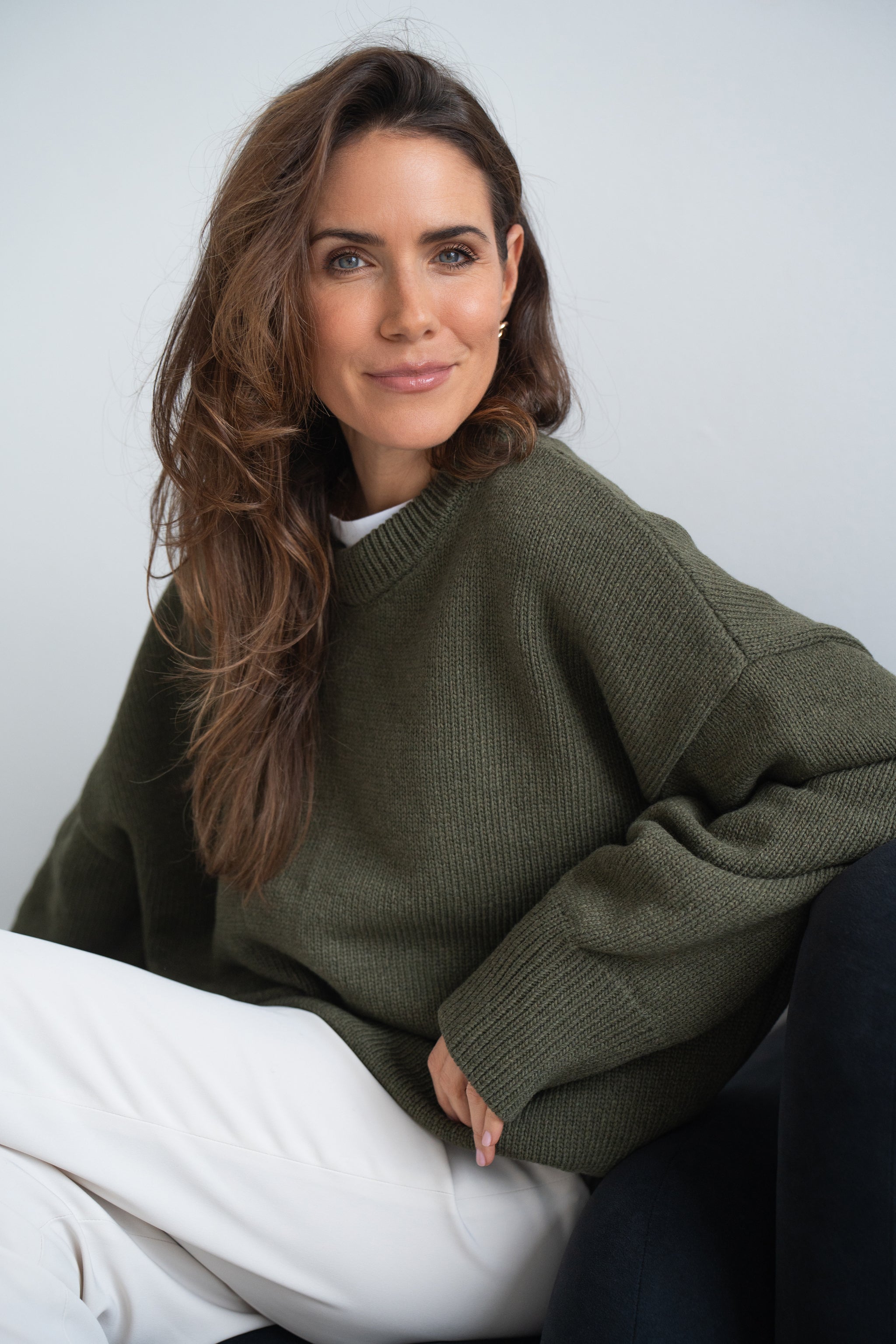 Sweter Livia oliwkowy
